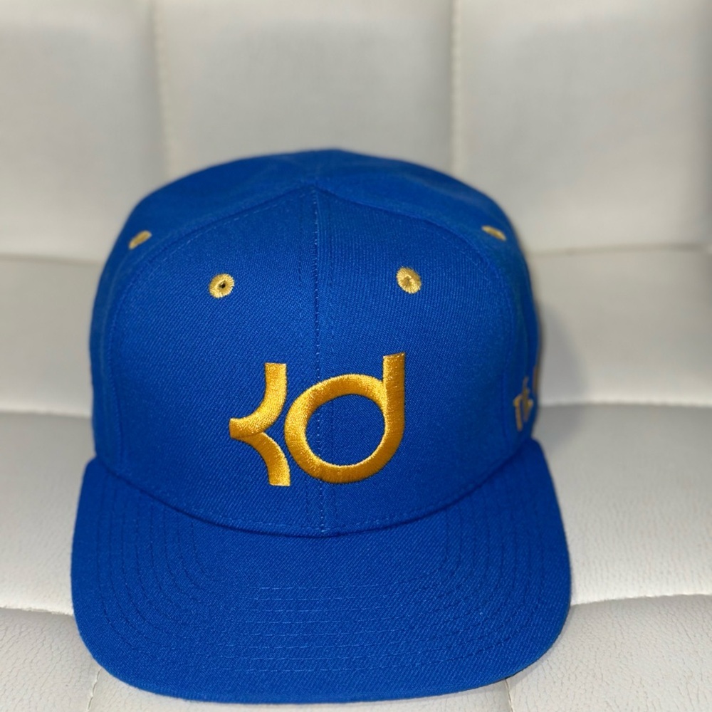 Boy Nike hat